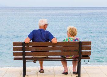 Τακτικές και έκτακτες αυξήσεις για χιλιάδες συνταξιούχους το 2025