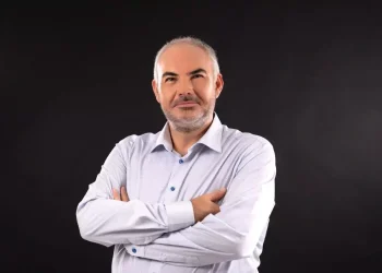 Βαμιεδάκης για τουρισμό: Με θετικό πρόσημο η φετινή σεζόν στην Ελλάδα