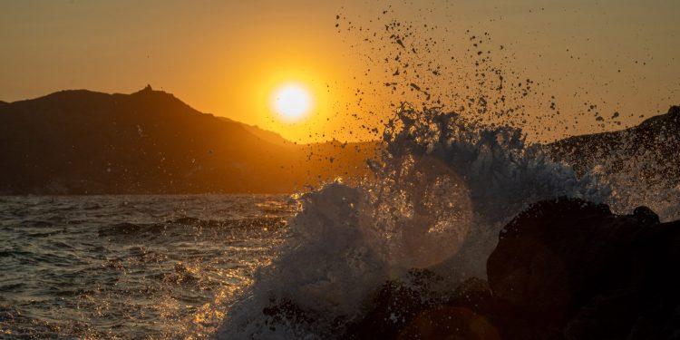 Καιρός: Μέχρι τους 36 βαθμούς ο υδράργυρος – Πιθανές βροχές στα ορεινά