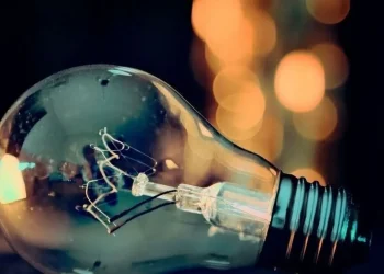 Οι τιμές στα «πράσινα» τιμολόγια του ρεύματος για τον μήνα Σεπτέμβριο