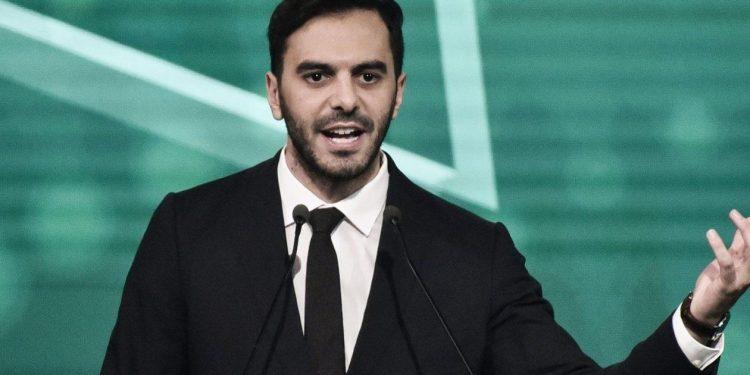 44 στρέμματα παραλίας στο Δήμο Σαρωνικού παύουν να είναι ελεύθερα προσβάσιμα για τους πολίτες