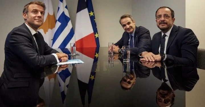 Τριμερής Μητσοτάκη, Χριστοδουλίδη, Μακρόν: Ηλεκτρική διασύνδεση και Μεσανατολικό στο «μενού»