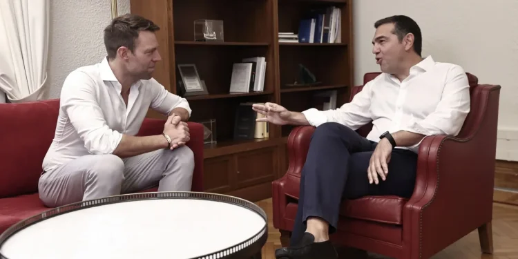 Ο Στέφανος Κασσελάκης με τον Αλέξη Τσίπρα ΛΙΑΚΟΣ ΓΙΑΝΝΗΣ/INTIME NEWS