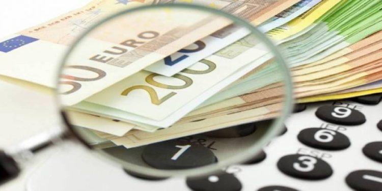 Χρέη σε δήμους: Νέα ρύθμιση οφειλών έως 60 δόσεις και απαλλαγή από τις προσαυξήσεις έως και 95%