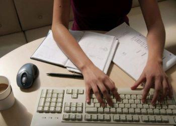 Επιταγή ακρίβειας: Ποιοι θα λάβουν έως 200 ευρώ