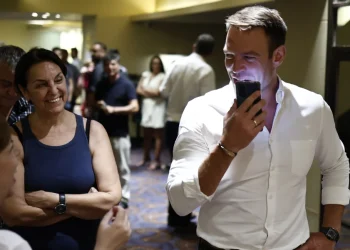 Παγωμάρα στο στρατόπεδο Κασσελάκη από την πρώτη ήττα – Η ώρα της κρίσης