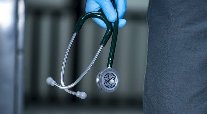 Προσωπικός γιατρός: Κατατέθηκε το νομοσχέδιο για την Πρωτοβάθμια Φροντίδα Υγείας – Τι αλλάζει