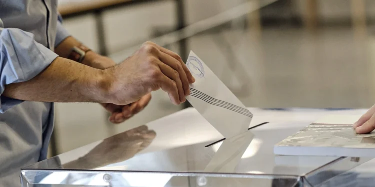 ALCO: Στο 23,7% η ΝΔ, στο 13,2% το ΠΑΣΟΚ, προβάδισμα Ανδρουλάκη στο ΠΑΣΟΚ και Κασσελάκη στον ΣΥΡΙΖΑ