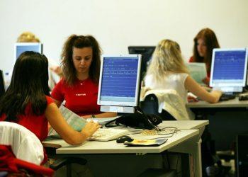 Πόσο αυξάνονται οι μισθοί δημοσίου και ιδιωτικού τομέα