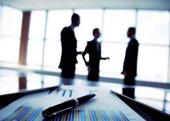 Επιχειρήσεις: Υποχρεωτικά ηλεκτρονικά τιμολόγια από το 2025