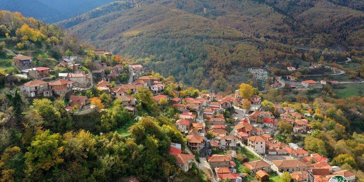 Μάστιγα η υπογεννητικότητα για την Περιφέρεια – Το παράδειγμα της Φουρνάς Ευρυτανίας