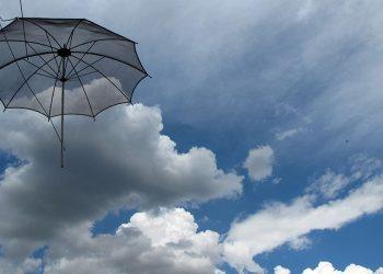 Καιρός: Γενικά αίθριος με λίγες τοπικές νεφώσεις