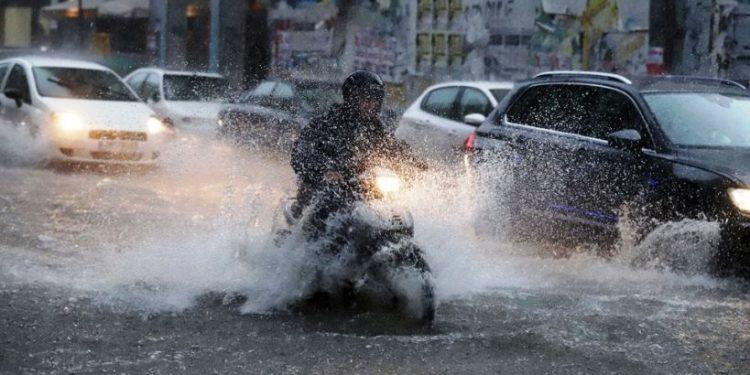 Καιρός: Μετά την κακοκαιρία “Atena” έρχεται ο… “Boris” – Πότε θα “χτυπήσει” και οι περιοχές που θα επηρεαστούν περισσότερο