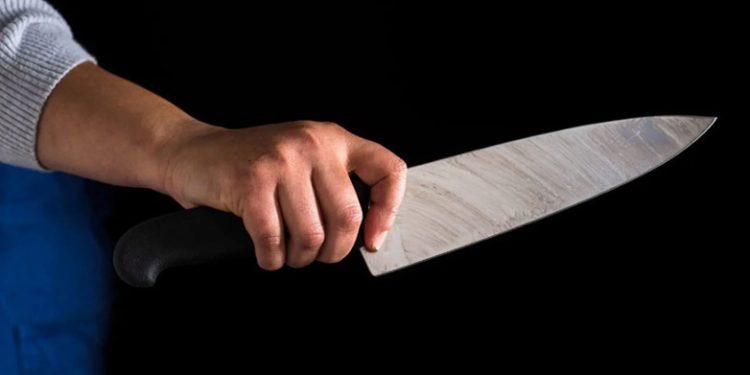 Σοκ στη γιορτή της σαρδέλας – Άγνωστος μαχαίρωσε άνδρα στο κεφάλι