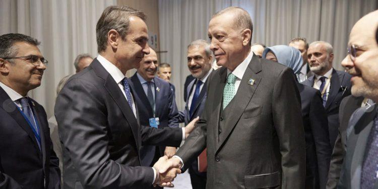 «Παράθυρο ευκαιρίας» στα ελληνοτουρκικά – Αδιέξοδο στο Κυπριακό