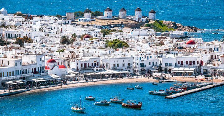 Πώς έπεσε στην παγίδα της εφορίας επιχειρηματίας με 199 αδήλωτες πολυτελείς βίλες-Airbnb στη Μύκονο