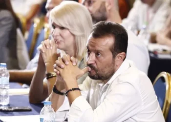 Άδειασε Κασσελάκη και ο Παππάς