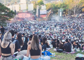 20+ φεστιβάλ στην Αθήνα για τον Σεπτέμβριο – Οι θεατρικές παραστάσεις του καλοκαιριού, συναυλίες, δρώμενα