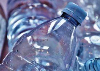 Μικροπλαστικά: Τι προβλήματα υγείας προκαλούν