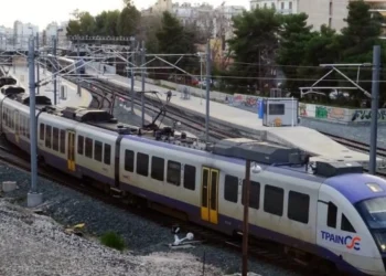 Παρέμβαση εισαγγελέα για την παρ’ ολίγον σύγκρουση τρένων του προαστιακού – Διατάχθηκε έρευνα