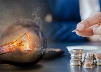 Ρεύμα: Ποιοι και πώς μπορούν να διεκδικήσουν έκπτωση έως και 0,12 ευρώ η κιλοβατώρα