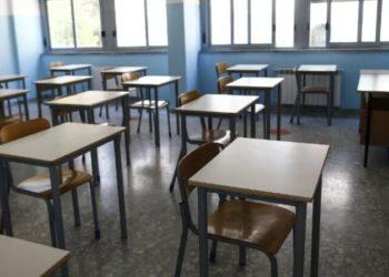 Σχολεία: Στικάκια νικοτίνης, καπνικά προϊόντα και αλκοόλ στις αυλές – Ο νέος κίνδυνος για τα παιδιά που γίνεται «μόδα»