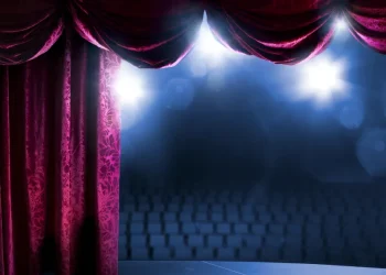 Δεκαπέντε συν μία θεατρικές πρεμιέρες που έρχονται μέσα στον Οκτώβριο