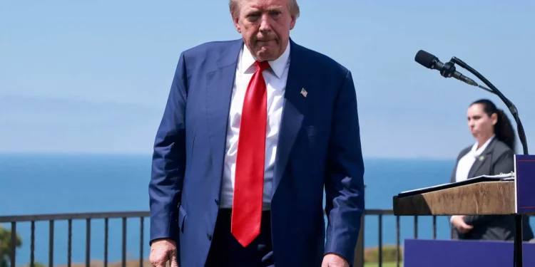 Ντόναλντ Τραμπ: Πυροβολισμοί κοντά στη λέσχη γκολφ που έχει στη Φλόριντα – «Είναι σώος και αβλαβής» λέει το επιτελείο του