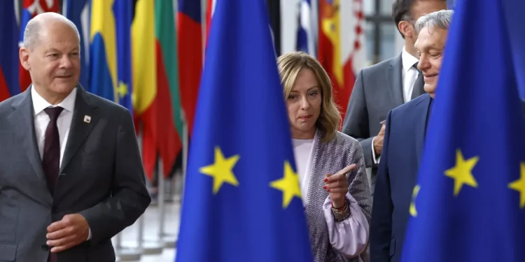 Η Σύνοδος Κορυφής Ε.Ε.: Στο Επίκεντρο το μεταναστευτικό και η συνεργασία με τις χώρες του κόλπου