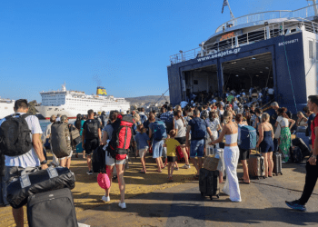 Τουρισμός: Από τις λιγότερες ταξιδιωτικές δαπάνες στην ΕΕ πραγματοποίησαν οι Έλληνες το 2023