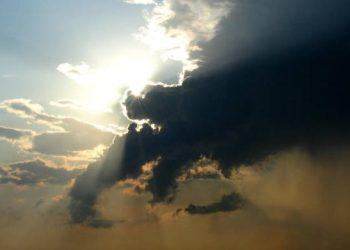 Ο Καιρός σήμερα: Τοπικές βροχές και σποραδικές καταιγίδες – Η θερμοκρασία σε άνοδο