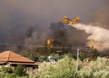 Ο νομός Ηλείας σε πύρινο κλοιό – Έκτακτη σύσκεψη στο υπουργείο Πολιτικής Προστασίας