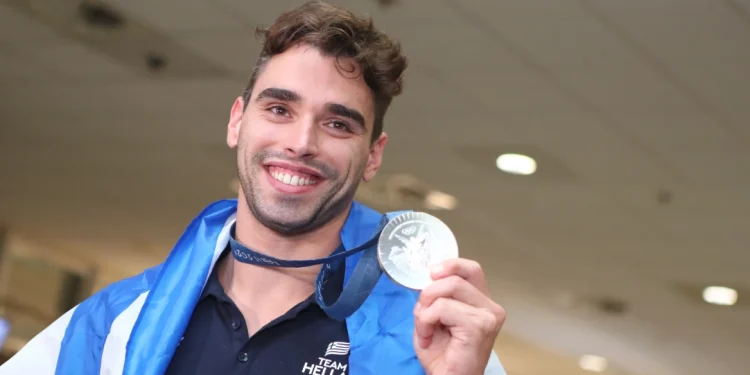 Το Δημοτικό Κολυμβητήριο Πετρούπολης πήρε το όνομα του ασημένιου Ολυμπιονίκη του Παρισιού Απόστολου Χρήστου