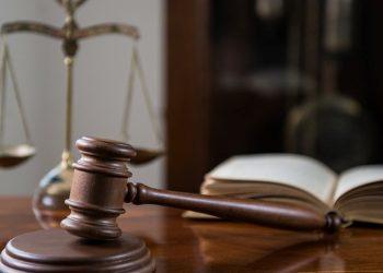 Ανασύρονται οι 21 μηνύσεις των πολιτικών προσώπων για τη Novartis – Καλούνται ως ύποπτοι οι πρώην προστατευόμενοι μάρτυρες