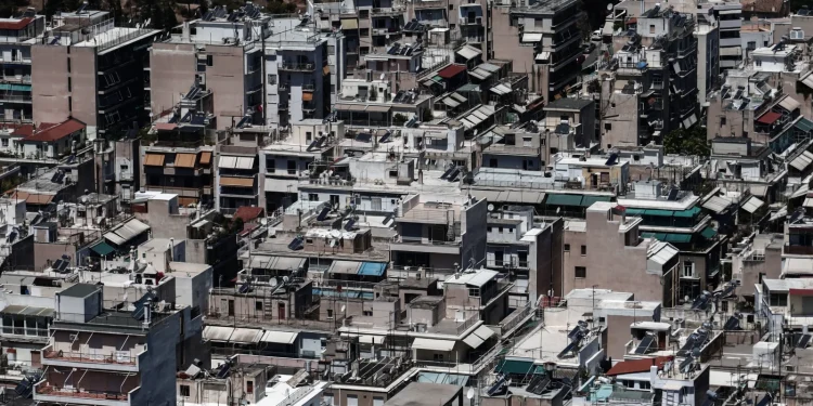 Έρχονται ανατροπές στην αγορά ακινήτων το 2025 – Διαμερίσματα σε πολυκατοικίες μπορεί να βγουν αυθαίρετα