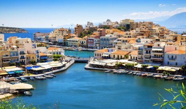 Ποιο το ελληνικό νησί που φιγουράρει στην τρίτη θέση για διακοπές τον Οκτώβριο