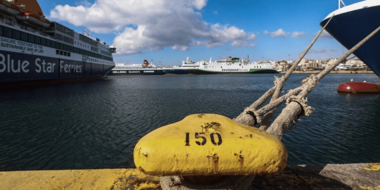 Απεργία ΠΝΟ: Δεμένα τα πλοία στα λιμάνια σήμερα και αύριο