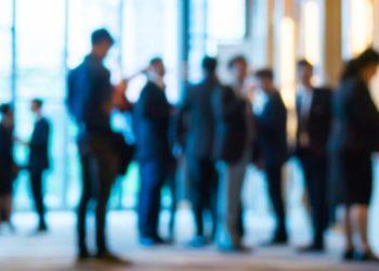 Γραφειοκρατία και αργή Δικαιοσύνη τα «αγκάθια» για το επιχειρείν – Τι δείχνει έρευνα