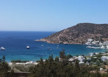 Σίφνος: Το νησί του Τσελεμεντέ στο επίκεντρο του διεθνούς ενδιαφέροντος
