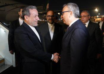 Στο Κάιρο για πρώτη φορά από το 2013 υπουργός Εξωτερικών του Ιράν