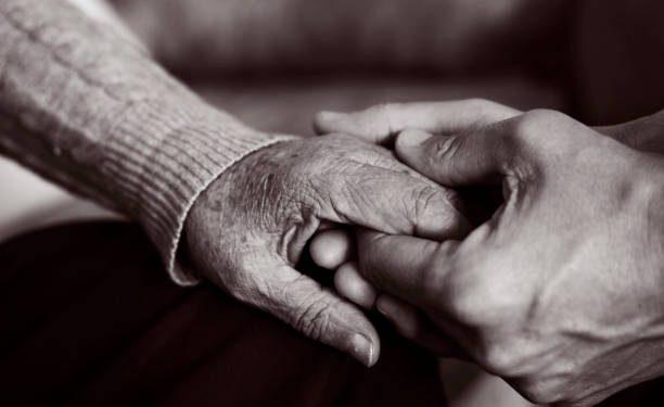 Η υπογεννητικότητα «μικραίνει» την Ελλάδα – Απογοητευτικά στοιχεία για τα επόμενα 25 χρόνια