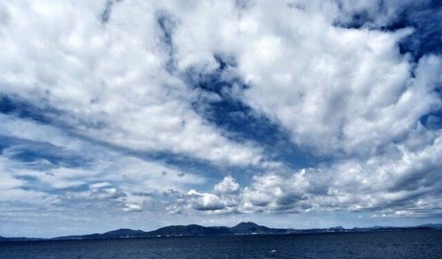 Καιρός: Κατά τόπους παροδικές βροχές Στους 29 βαθμούς η θερμοκρασία