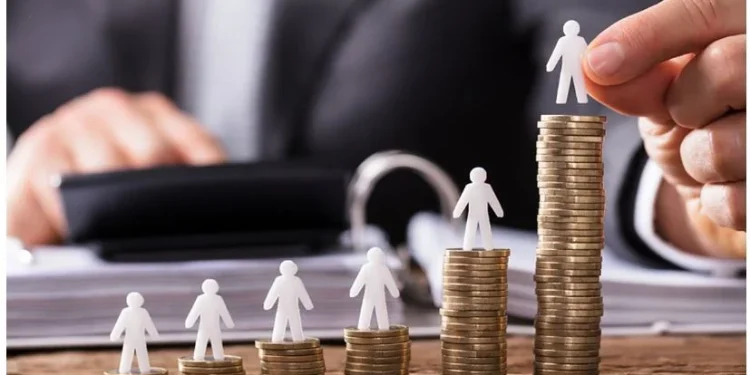 Τα περιουσιακά κριτήρια «πετούν» δικαιούχους εκτός επιδομάτων