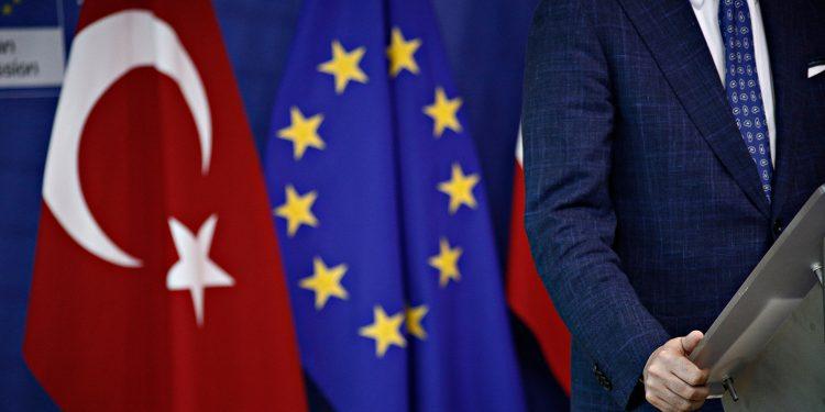 Κομισιόν: Τι προβλέπει το προσχέδιο διεύρυνσης για το Κυπριακό και τα ελληνοτουρκικά