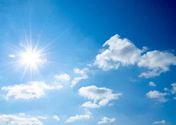 Καιρός: 28η Οκτωβρίου αραιές νεφώσεις και θερμοκρασίες έως 27 βαθμούς