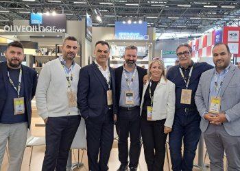 Ελληνικές γεύσεις κατακτούν το Παρίσι: Εντυπωσιακή παρουσία στη Διεθνή Έκθεση Τροφίμων Sial 2024