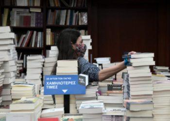 ΟΠΕΚΑ: Ξεκινά από τις 7 Οκτωβρίου η διανομή βιβλίων – Πώς θα τα παραλάβετε