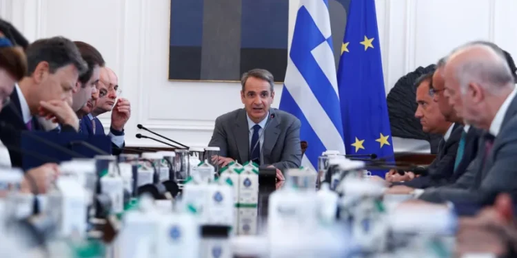 Ο κατώτατος μισθός στο Υπουργικό Συμβούλιο της Πέμπτης και το πρόγραμμα του πρωθυπουργού