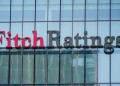 Fitch: Σταθερή αξιολόγηση για την Ελλάδα στη βαθμίδα “BBB-“