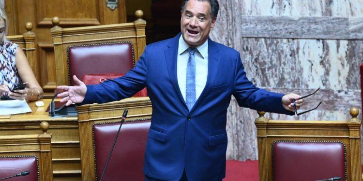 ΕΣΥ: Καλούν τον Άδωνι Γεωργιάδη στη Βουλή για την «κατάρρευση του Εθνικού Συστήματος Υγείας»